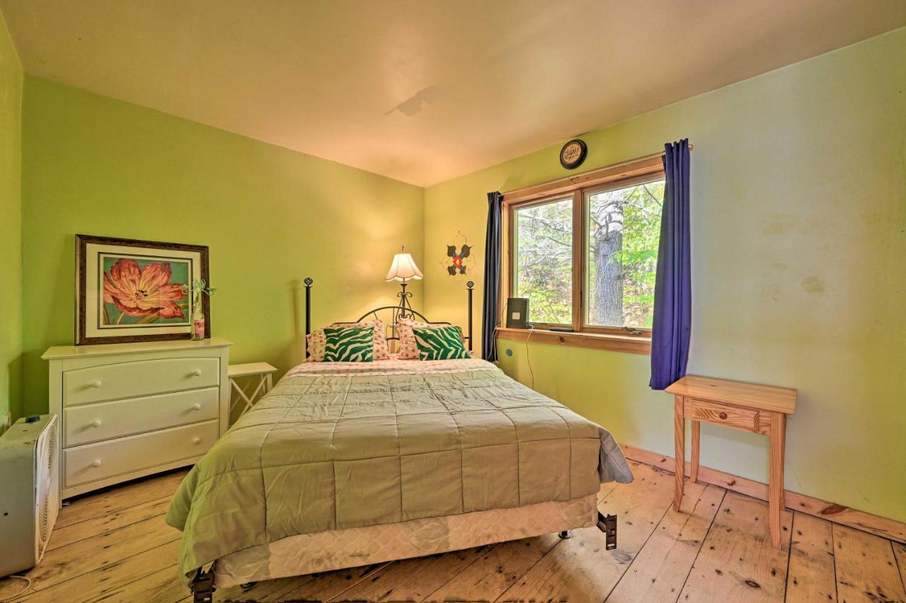 Remote Cabin With Fire Pit 3 Miles To Stowe Mtn! Exterior foto
